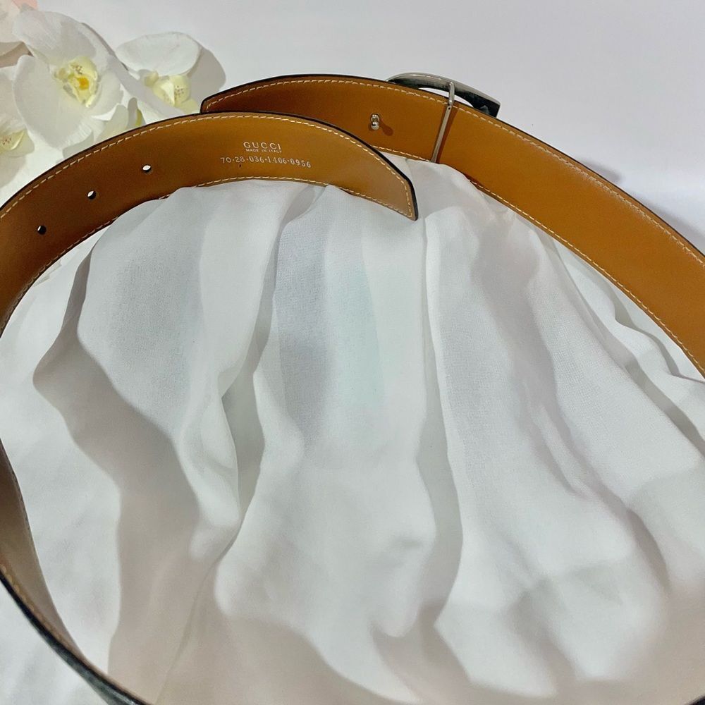 Authentic Gucci Black and Silver Leather Belt - Picture 3 of 8